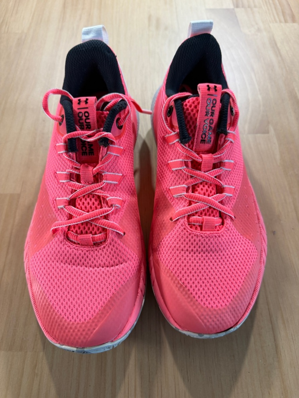 Under Armour Women's Coral-Pink Mesh Athletic Trainers B9